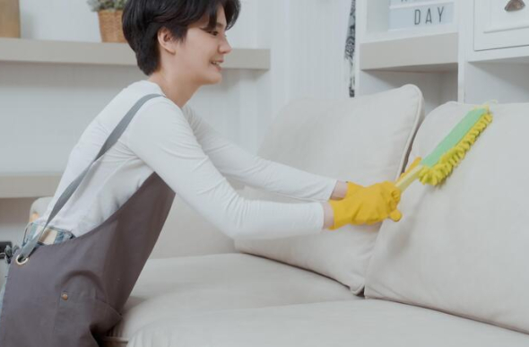 Dọn vệ sinh ghế sofa